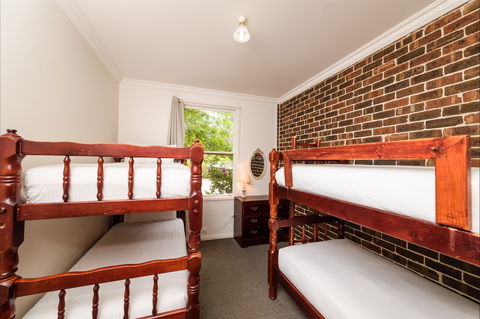 Federation Gardens And Possums Hideaway - Accommodation Gold Coast 3