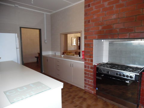 Gum Creek Shearer's Quarters - Accommodation Gold Coast 2