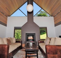 Yeola - Accommodation Gold Coast