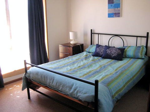 Laubelna's - Accommodation Gold Coast 4