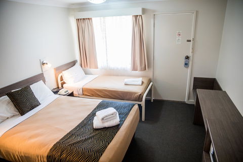 Lilac City Motor Inn And Steakhouse - Accommodation Gold Coast 2