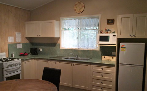 Maleny Country Cottages - Accommodation Gold Coast 5