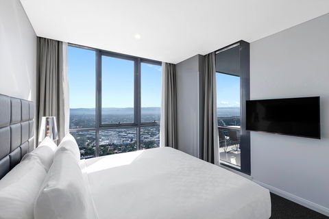 Meriton Suites Southport - Accommodation Gold Coast 4