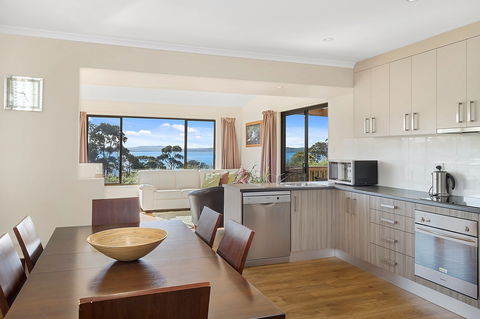 Mirramar House - 1 Gold Coast 1