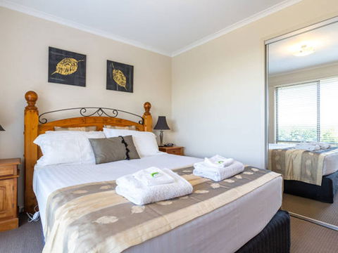 Mirramar House - 1 Gold Coast 2