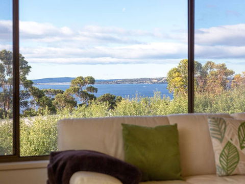 Mirramar House - 1 Gold Coast 9