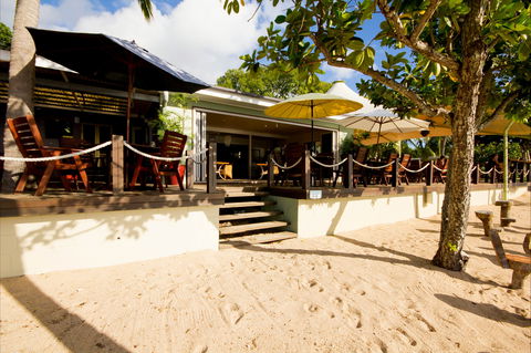 Montes Reef Resort - Accommodation Gold Coast 1