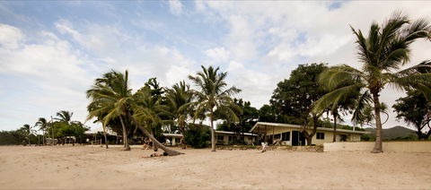 Montes Reef Resort - Accommodation Gold Coast 9