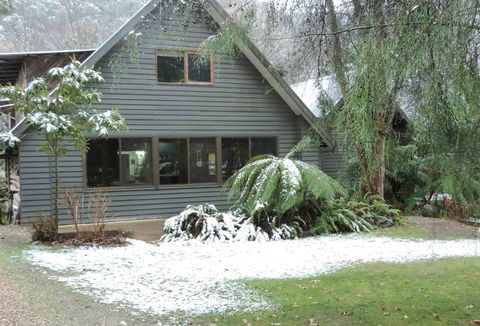 Mountain View Holiday Retreat - Accommodation Gold Coast 1