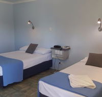 Queens Beach Hotel - Accommodation Gold Coast