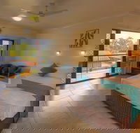 Sky View Units - Accommodation Gold Coast