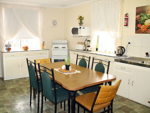 Squatters Cottage - Accommodation Gold Coast 1