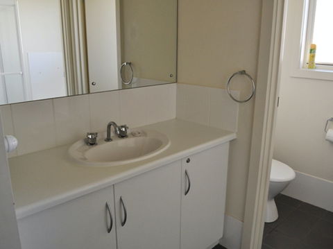 The Dwicke - Accommodation Gold Coast 7