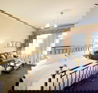 The Settlement Hotel - Accommodation Gold Coast