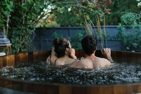 Acre Of Roses - Accommodation Gold Coast 6