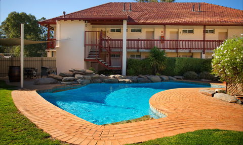 Barossa Vine Inn - Gold Coast 4U 1
