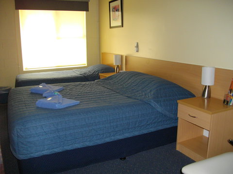 Benjamin Singleton Motel - Accommodation Gold Coast 2