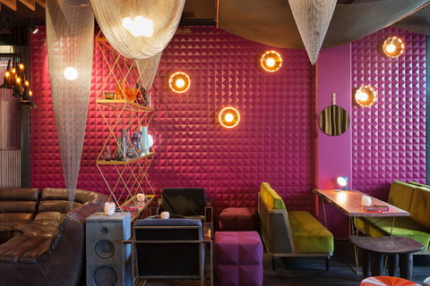 East Hotel + Apartments - Accommodation Gold Coast 5