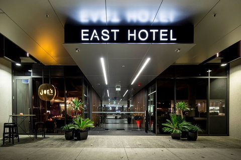 East Hotel + Apartments - Accommodation Gold Coast 7
