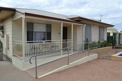 Explorers - Accommodation Gold Coast 0