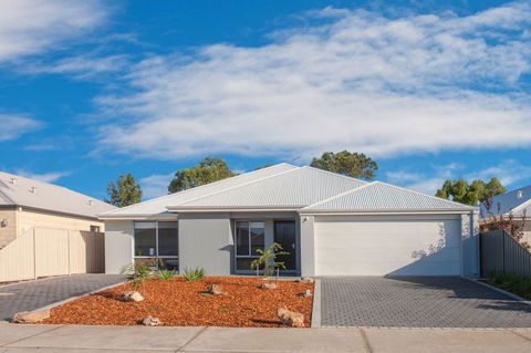 Fairway Isle - Accommodation Gold Coast 0