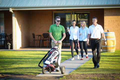 Howlong Country Golf Club Motel - Gold Coast 4U 1