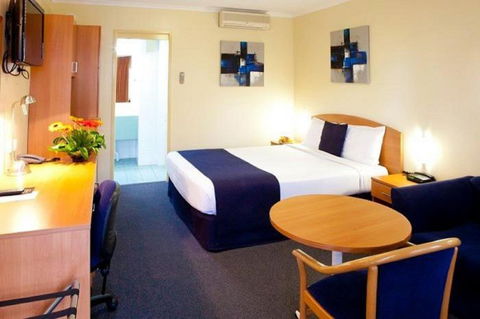 Karinga Motel, SureStay Hotel By Best Western - Accommodation Gold Coast 2