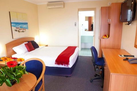 Karinga Motel, SureStay Hotel By Best Western - Accommodation Gold Coast 4