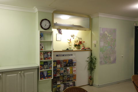 Miranda Lodge - Accommodation Gold Coast 2