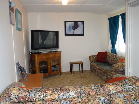 Polly's Shack - Accommodation Gold Coast 2