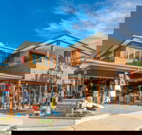Quiksilver Apartments - beachfront Byron - Accommodation Gold Coast