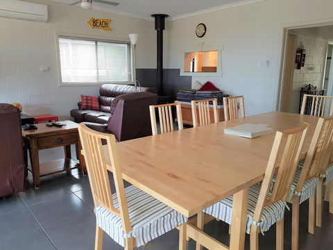 Sunset Sippers - Accommodation Gold Coast 3