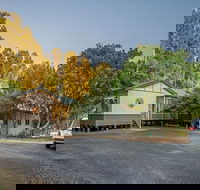 Swamp House and Bunkhouse - Accommodation Gold Coast