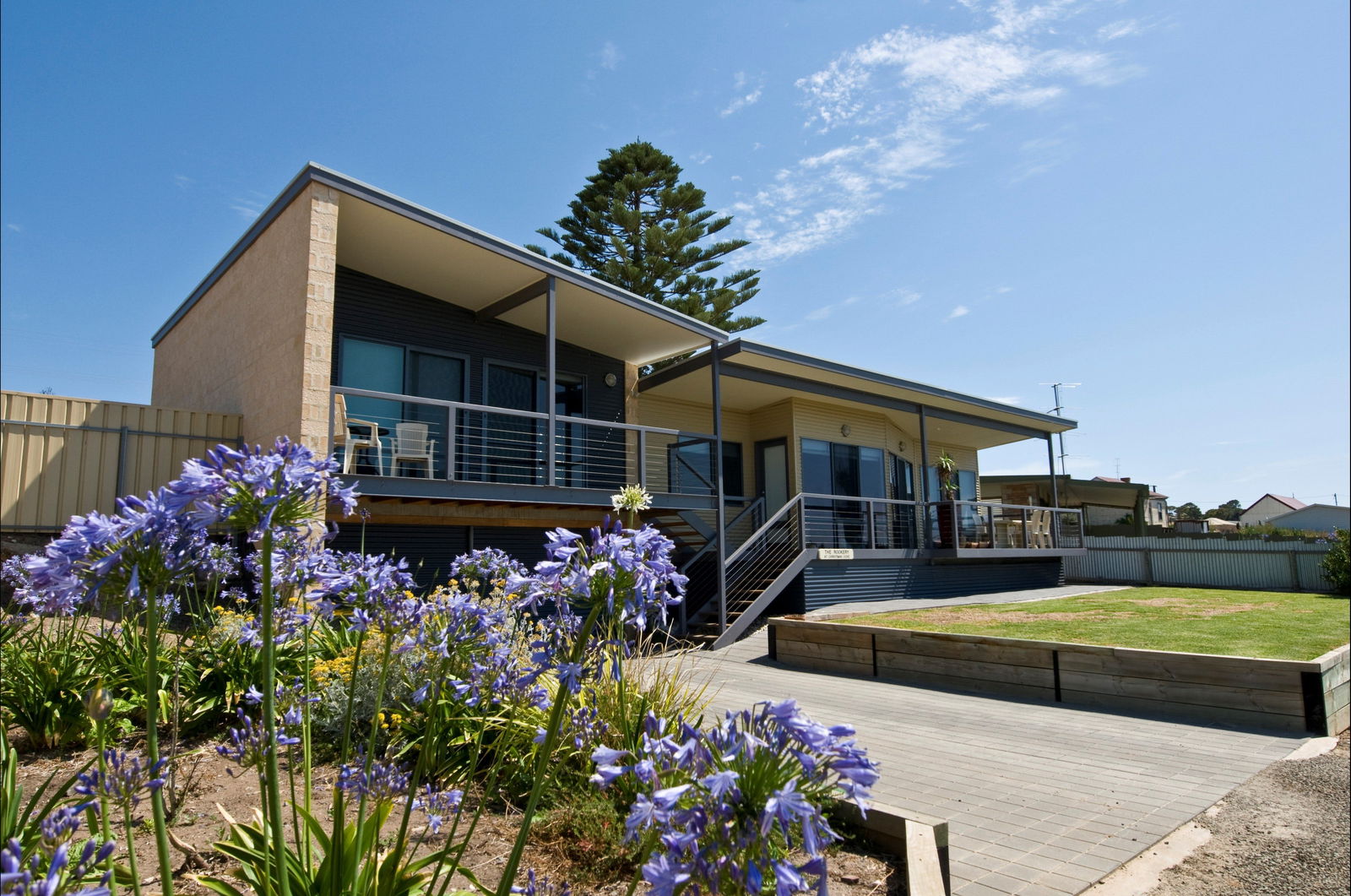 Sapphiretown SA Accommodation Gold Coast