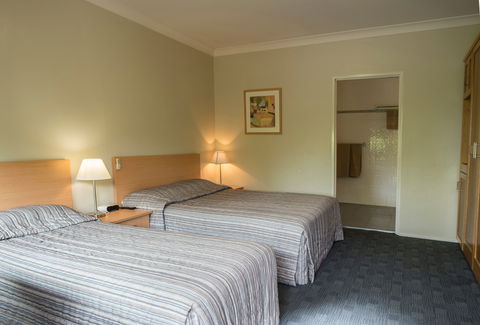 The Crown Hotel Motel - Accommodation Gold Coast 2