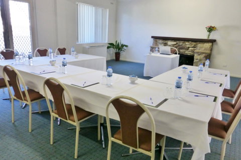 Tumut Motor Inn - Accommodation Gold Coast 3