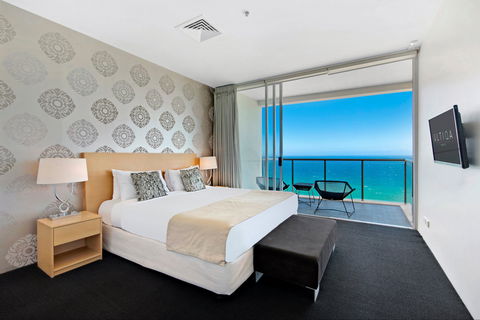 ULTIQA Air On Broadbeach - Accommodation Gold Coast 2