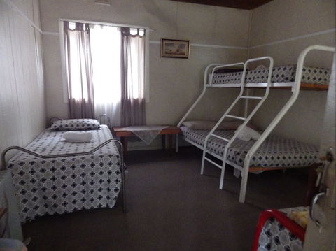 Victoria Hotel: Moonan Flat - Accommodation Gold Coast 2
