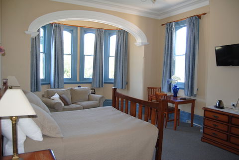 Airlie House Motor Inn - Accommodation Gold Coast 1