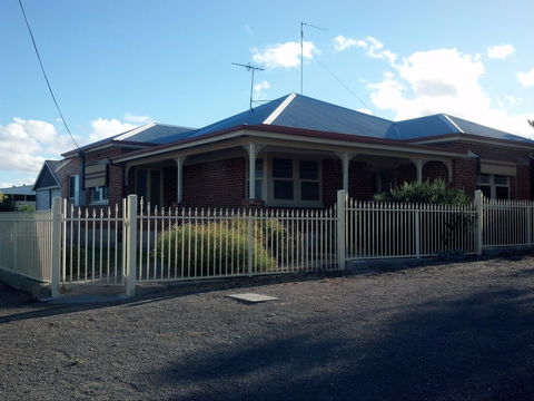 Alby's - Accommodation Gold Coast 0