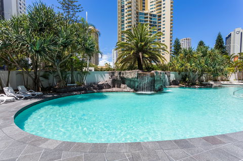 Alpha Sovereign Hotel - Accommodation Gold Coast 1