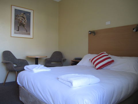Bathurst Explorer Motel - Gold Coast 4U 1