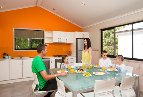 Burleigh Beach Tourist Park - Gold Coast 4U 0