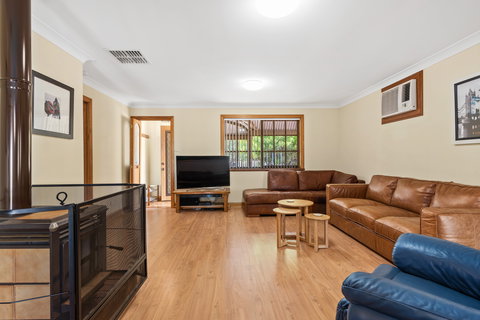 Century21 SouthCoast: Reef & Vines Port Noarlunga - Accommodation Gold Coast 1