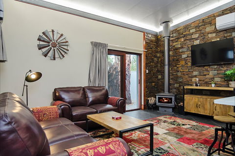 Eagle Foundry Bed & Breakfast - Accommodation Gold Coast 0