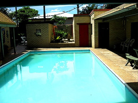 Edge Guest Rooms - Accommodation Gold Coast 2
