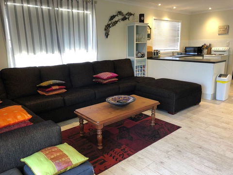 Flutterby's Beach Retreat Preston Beach - Gold Coast 4U 0