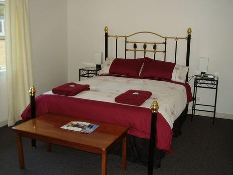 Hooked Inn Cottages - Accommodation Gold Coast 2