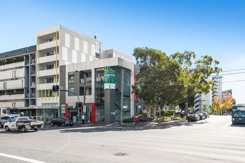 Quality Suites Camperdown - Accommodation Gold Coast 2