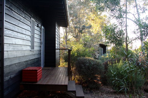 Redrock On Booie - Accommodation Gold Coast 0